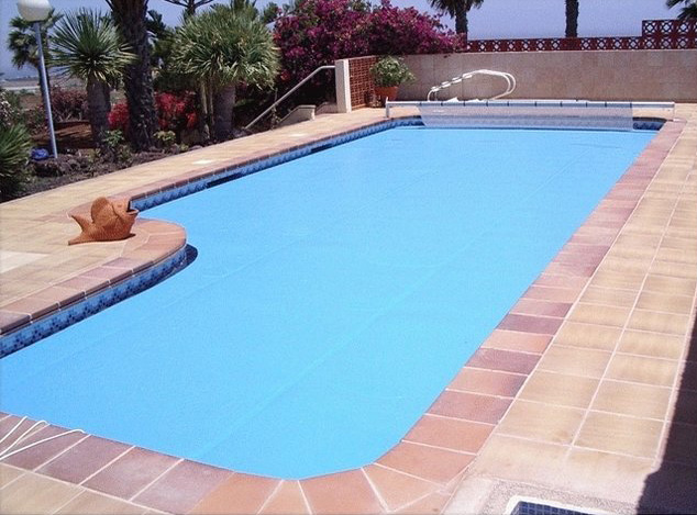 Abdeckung Manuell über Wasser