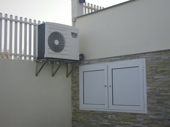 Wärmepumpe für Schwimmbad Heizung zur Freiaufstellung